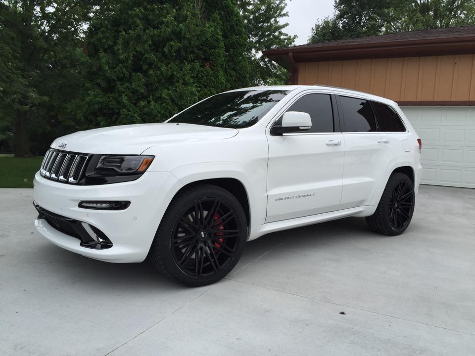 Jeep Grand Cherokee черный тонированный